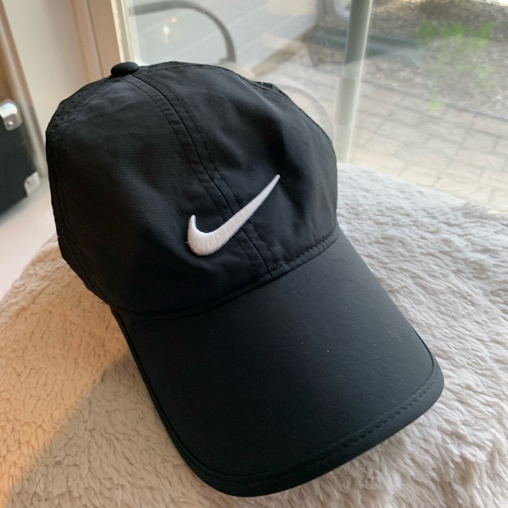 Nike golf hat